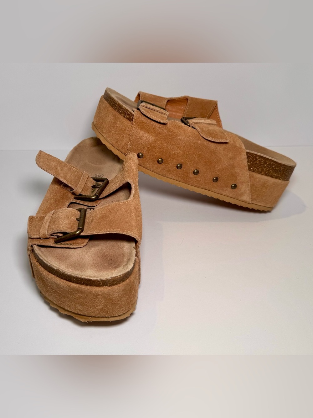 Womens Cushionaire Tan Slide Sandals Leather Suede Buckle Stud Comfort Casual
